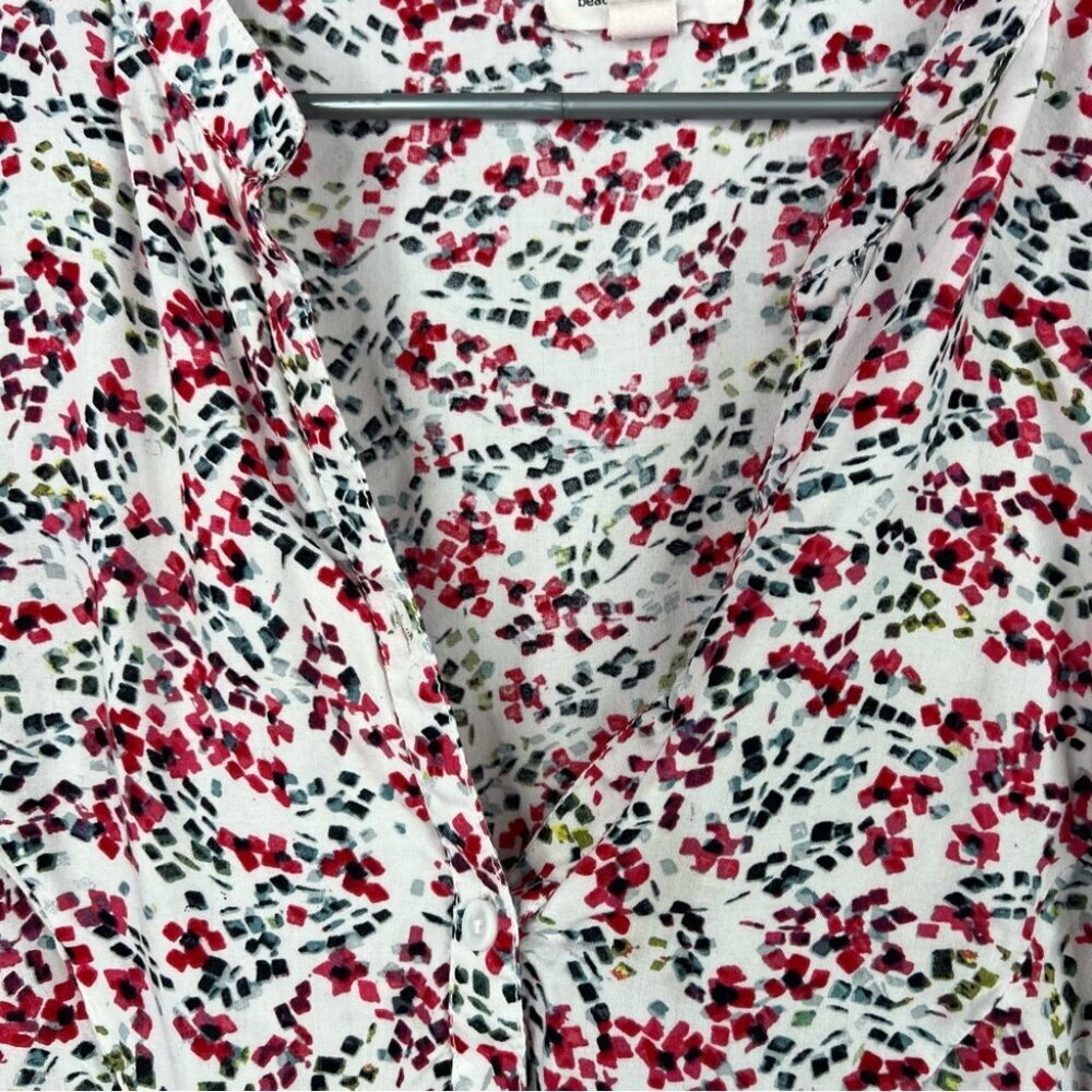 beachlunchlounge long sleeves button up flowers Red and White Floral Blouse - Picture 4 of 7